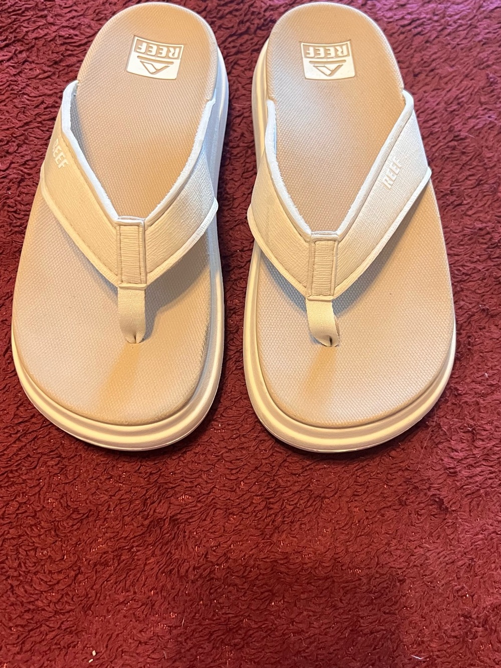 Reef Women’s Light Beige Foam Flip Flop Sandals